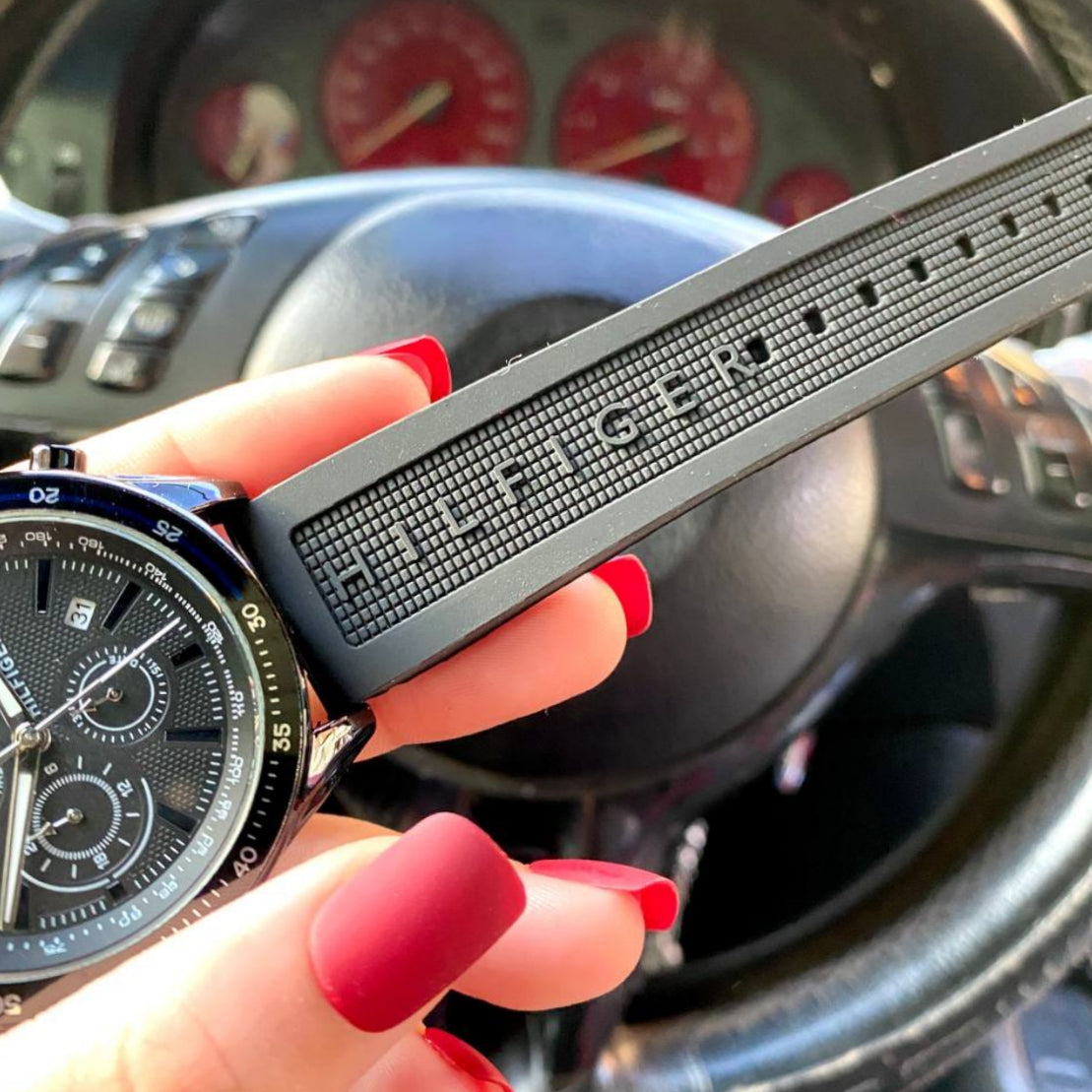 Tommy Hilfiger Men's Watch – Quarters, Black Rubber Strap, Dual-Tone Black & Gold Case, 46mm