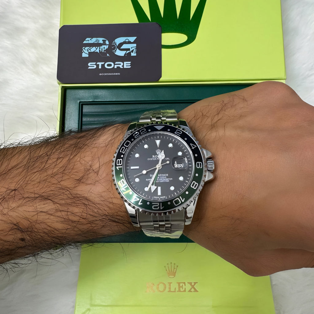 Rolex Gmt master black and Green' Black dial