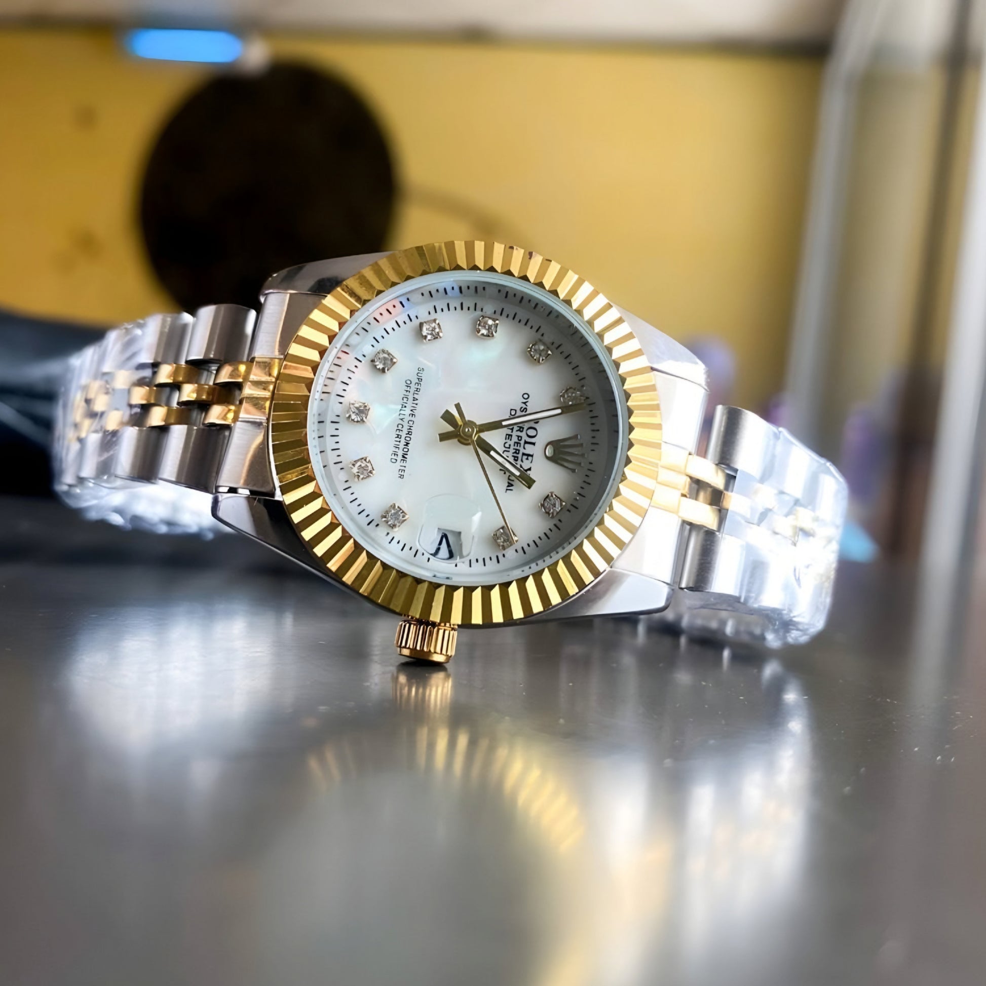 Rolex Lady-Datejust Gold, silver with white dial