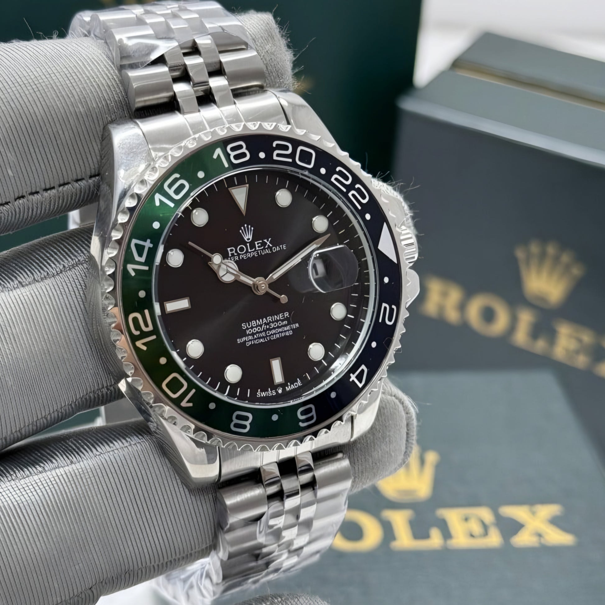 Rolex Gmt master black and Green' Black dial